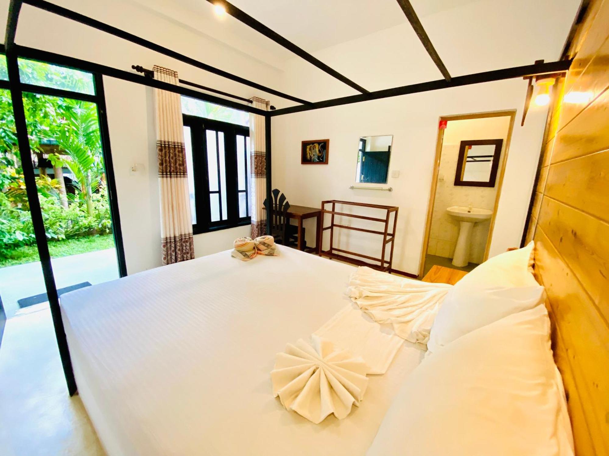 טנגלה Rekawa Turtle Gate Hotel מראה חיצוני תמונה