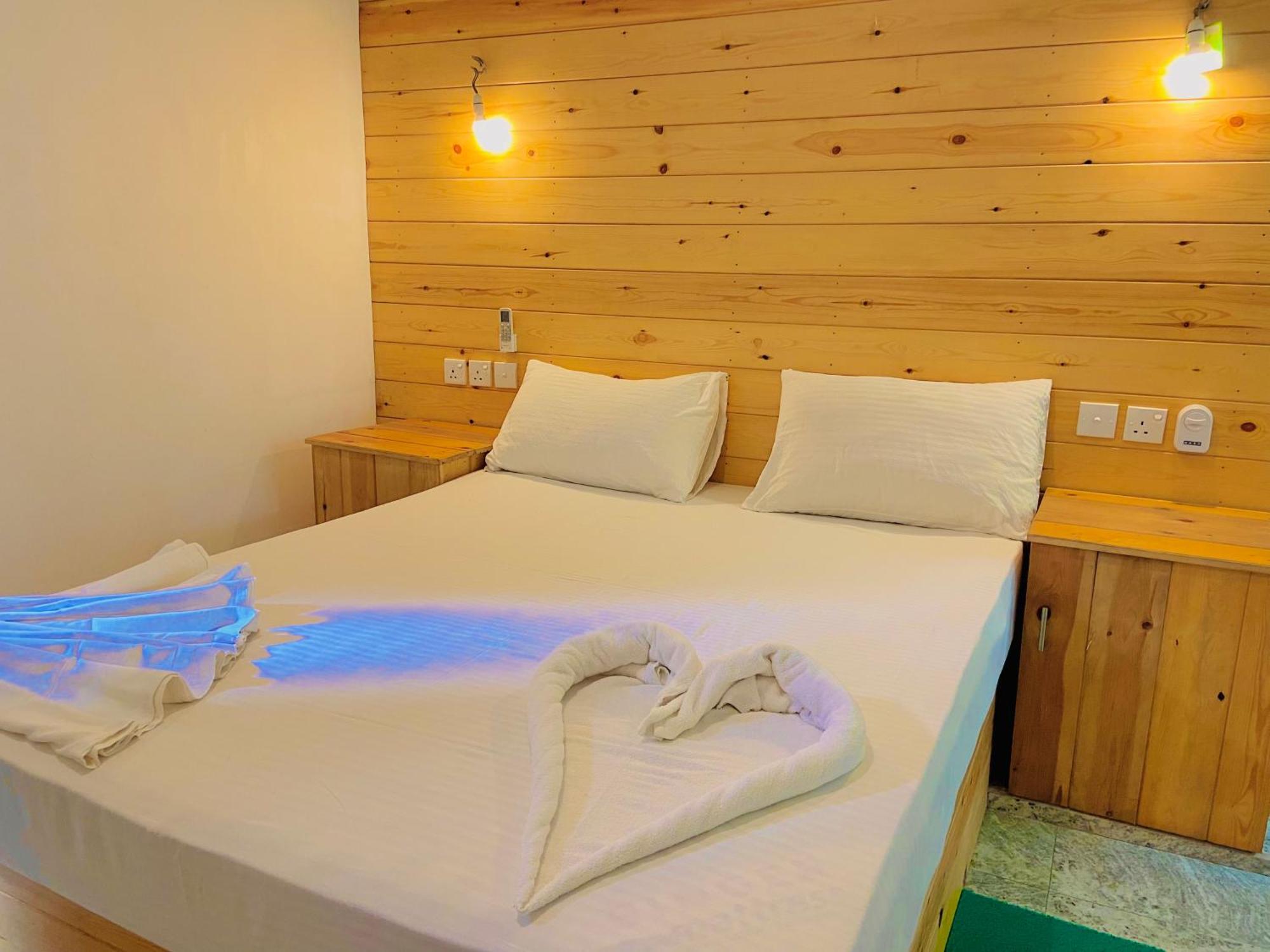 טנגלה Rekawa Turtle Gate Hotel חדר תמונה