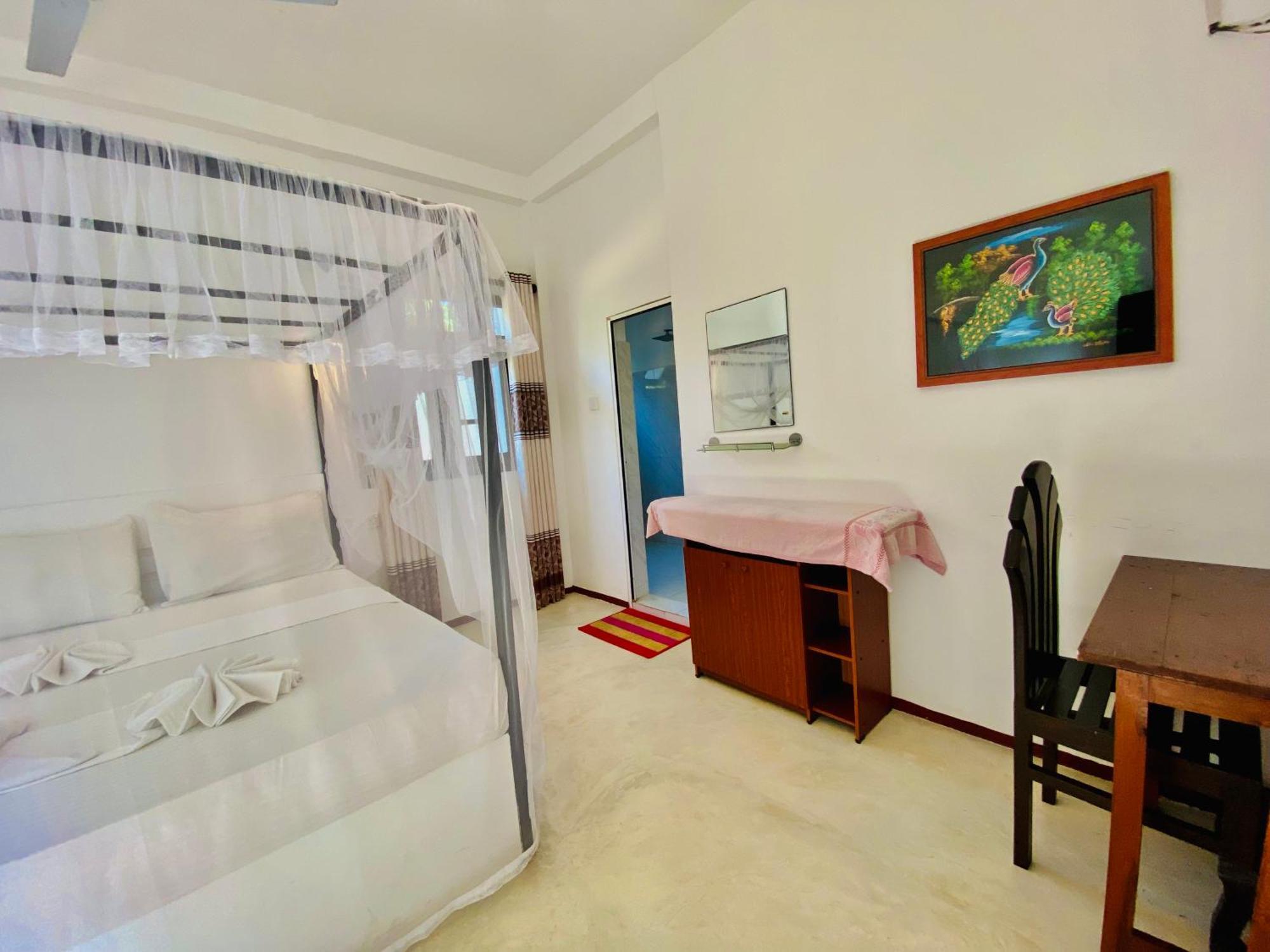 טנגלה Rekawa Turtle Gate Hotel חדר תמונה