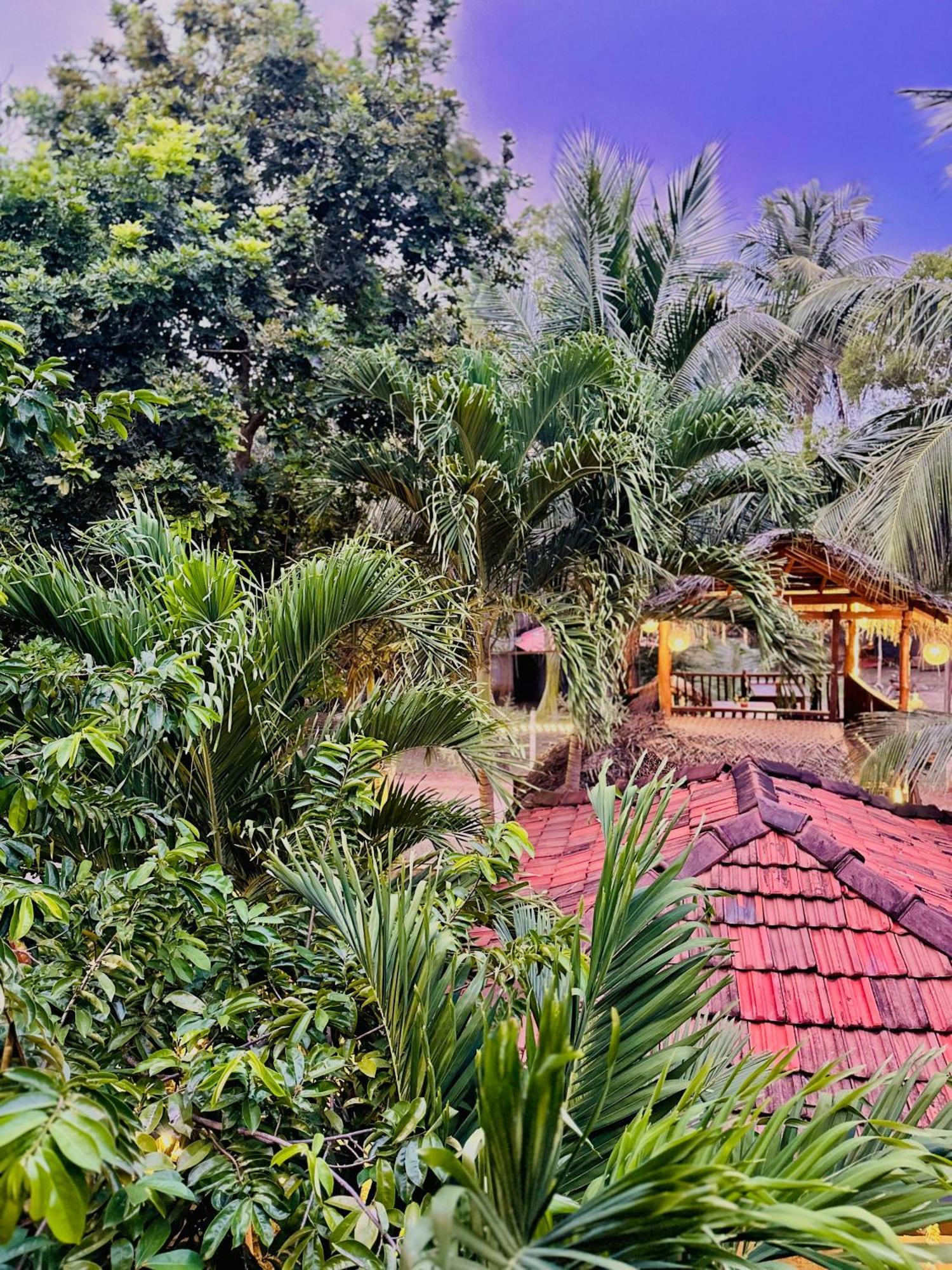 טנגלה Rekawa Turtle Gate Hotel מראה חיצוני תמונה
